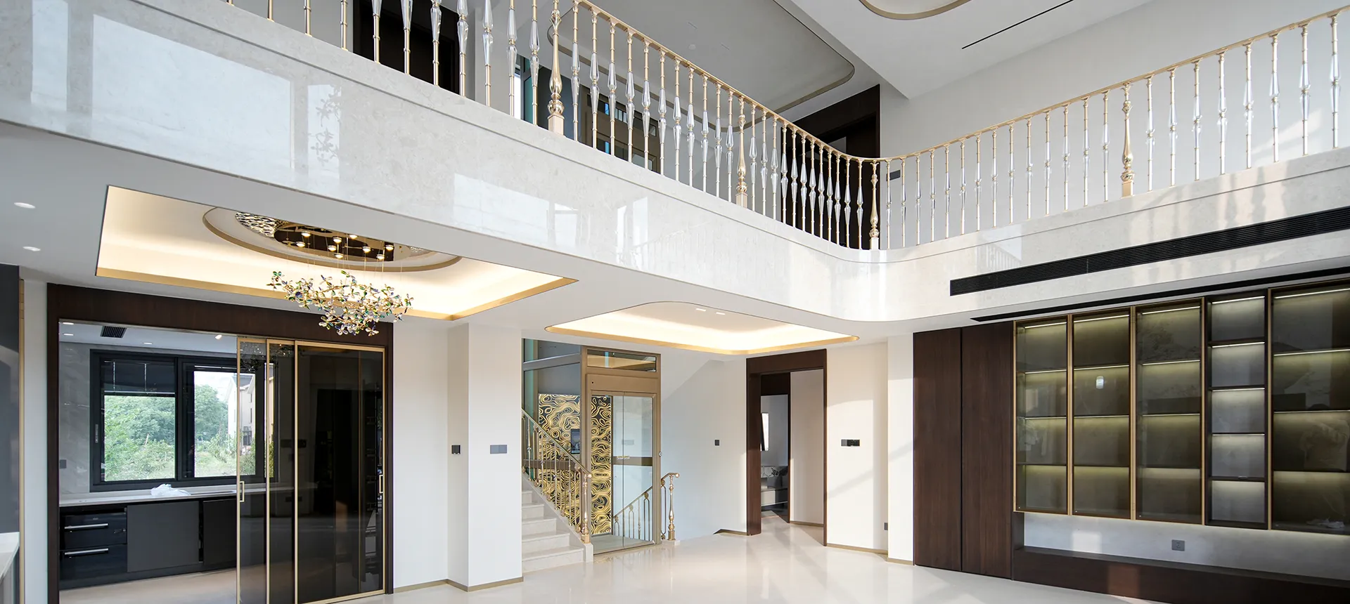 Yijia QR-lift (Platform)